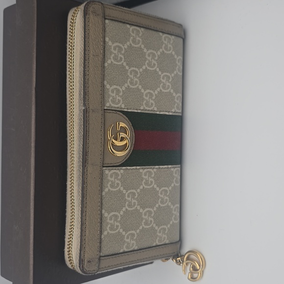 Gucci Ophidia GG Beige W/ Green & Red Sherry Zip Around Long Wallet (EUC)(COA)✨️ - Picture 2 of 15